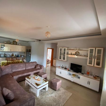 Villa Romario 베라트 외부 사진