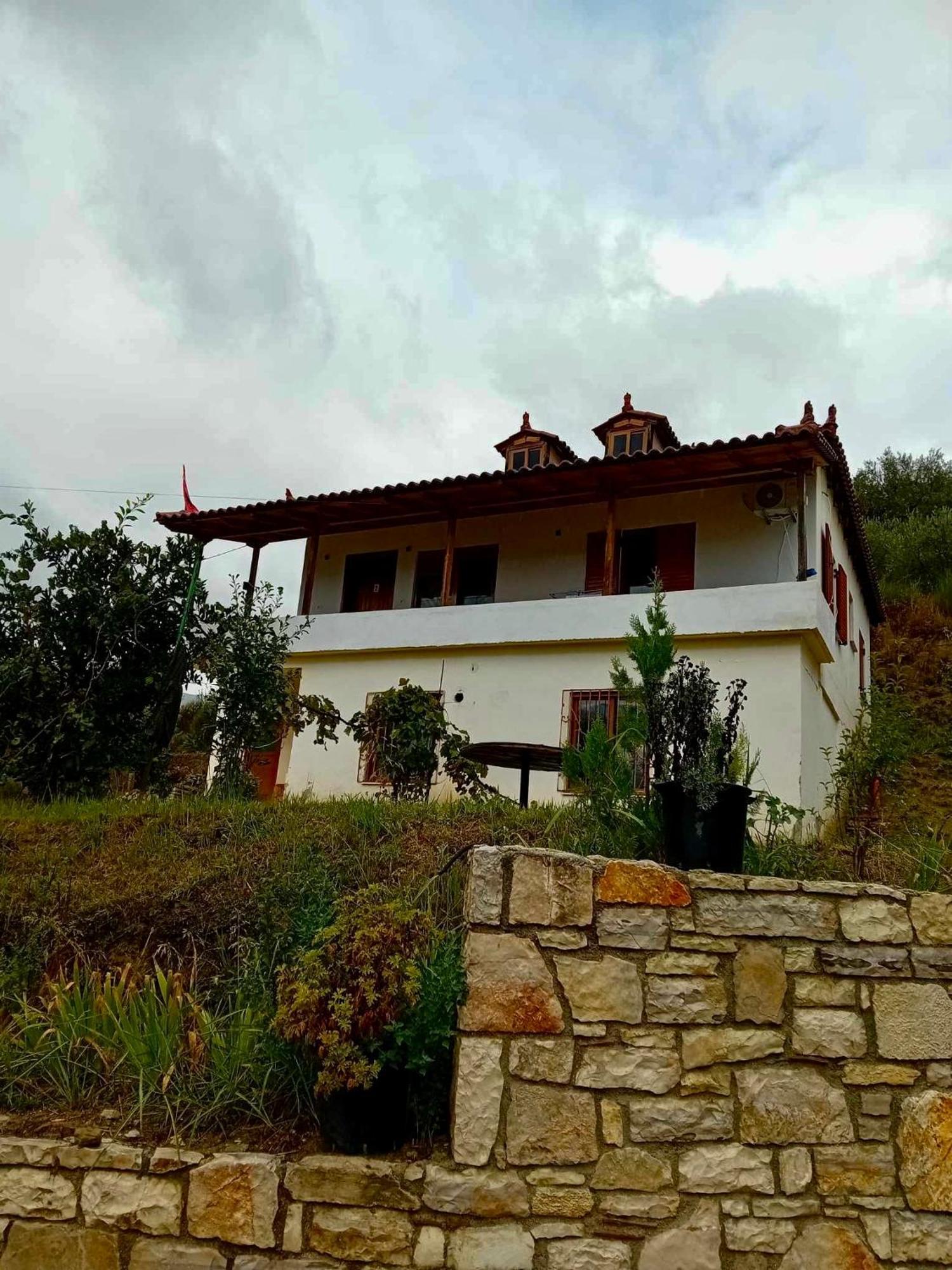 Villa Romario 베라트 외부 사진